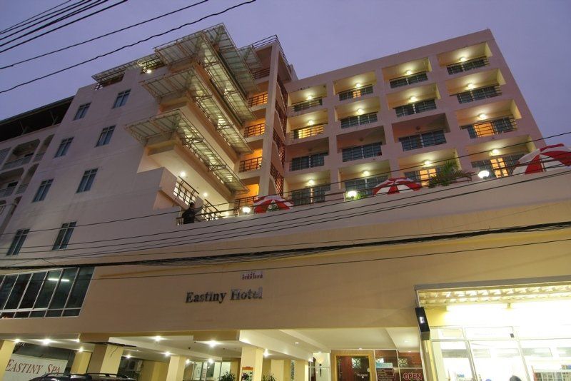 Eastiny Residence Hotel Pattaya Exterior photo